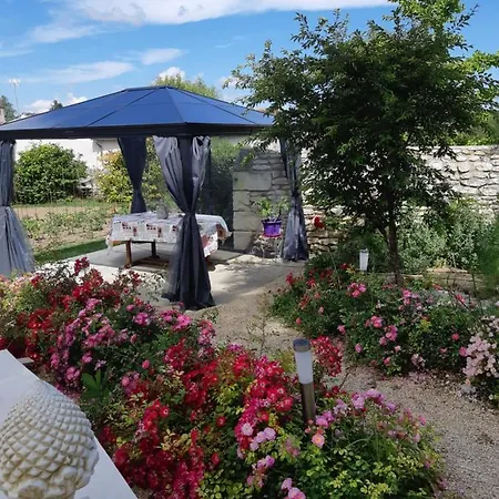 Bed & Breakfast Lilas Jaunay-Clan